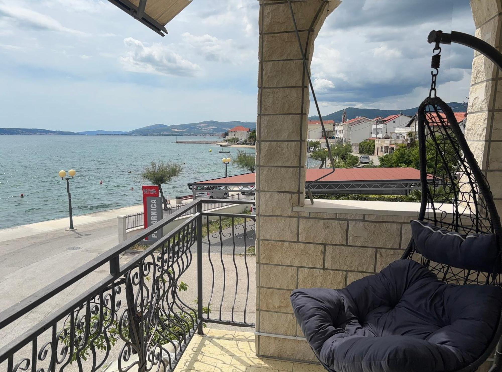 M&M Pelivan Apartment Kaštela Екстериор снимка